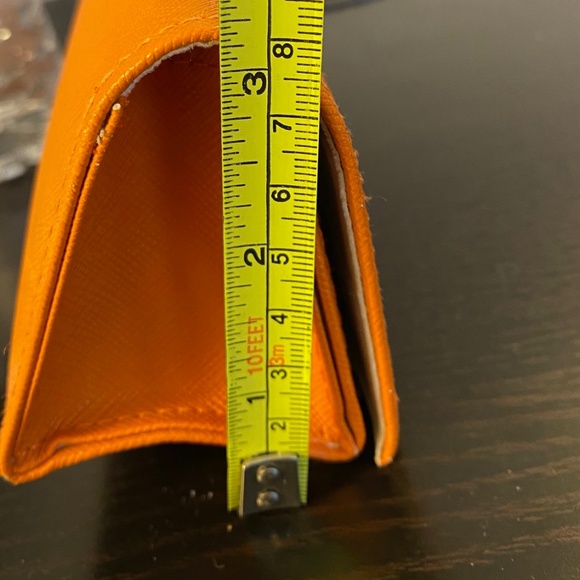 Tory Burch Sunglass Case - Picture 7 of 9